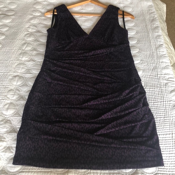 Dress - Picture 1 of 7